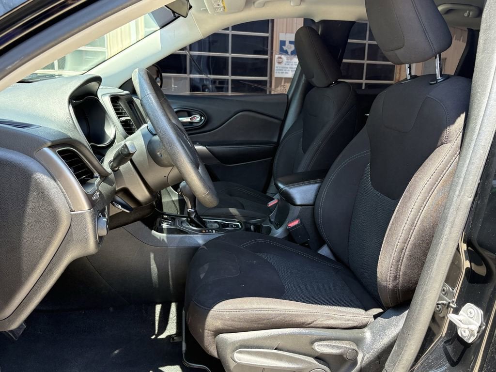 2019 Jeep Cherokee Latitude