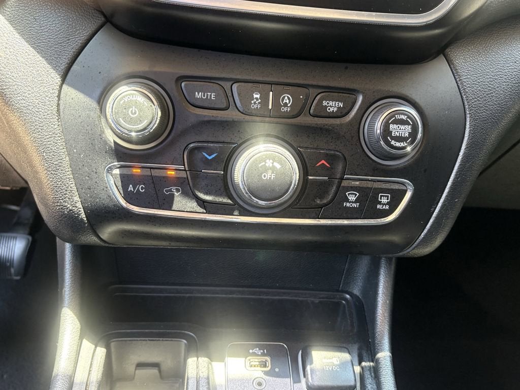 2019 Jeep Cherokee Latitude
