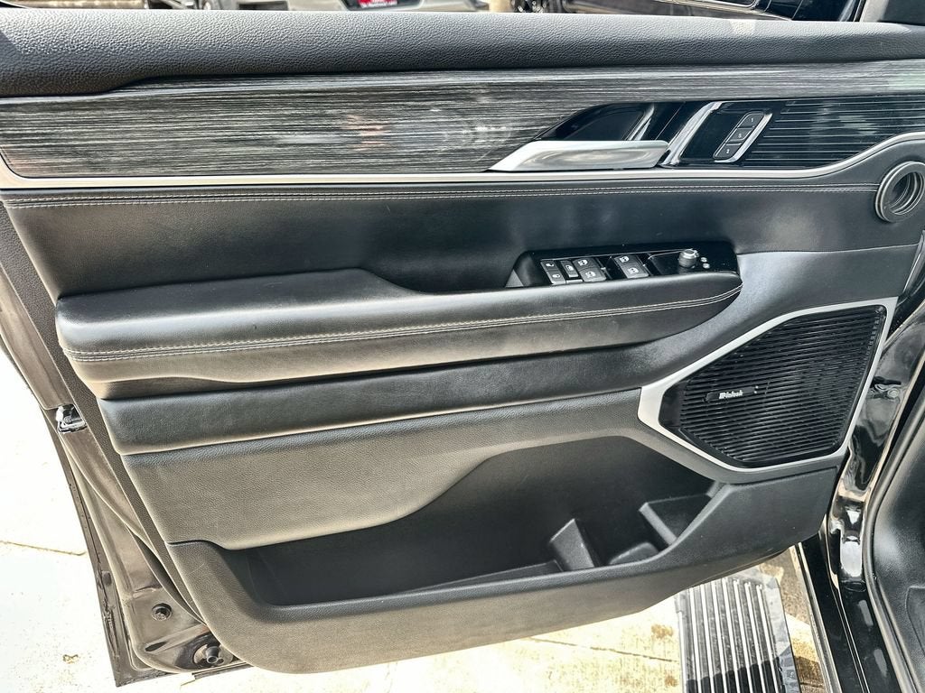 2022 Jeep Wagoneer Series III