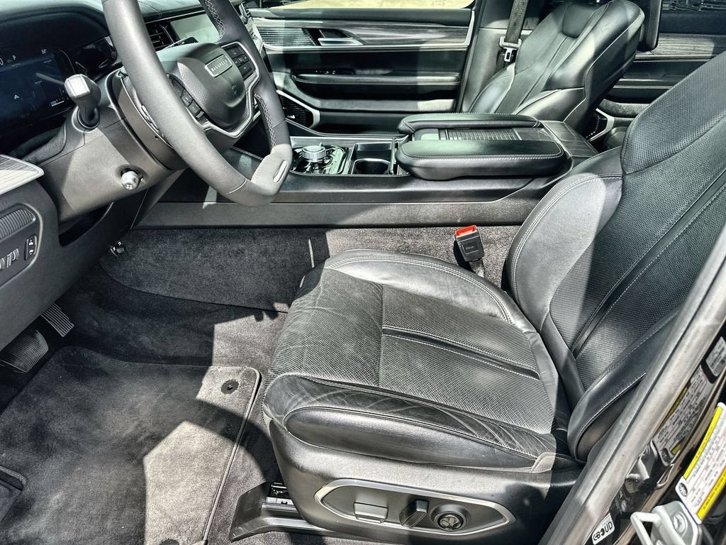 2022 Jeep Wagoneer Series III
