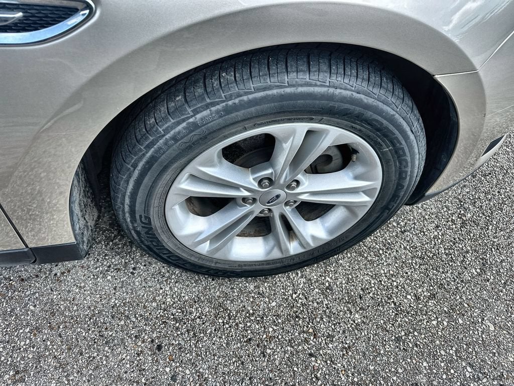 2017 Ford Taurus SEL