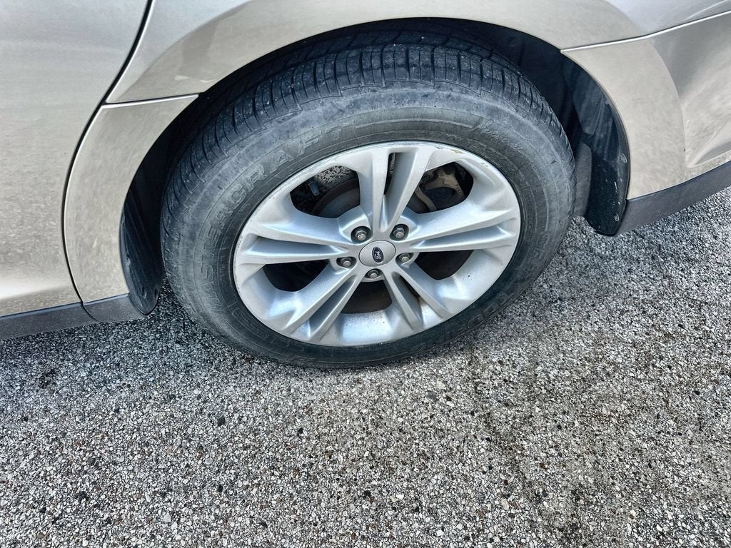 2017 Ford Taurus SEL