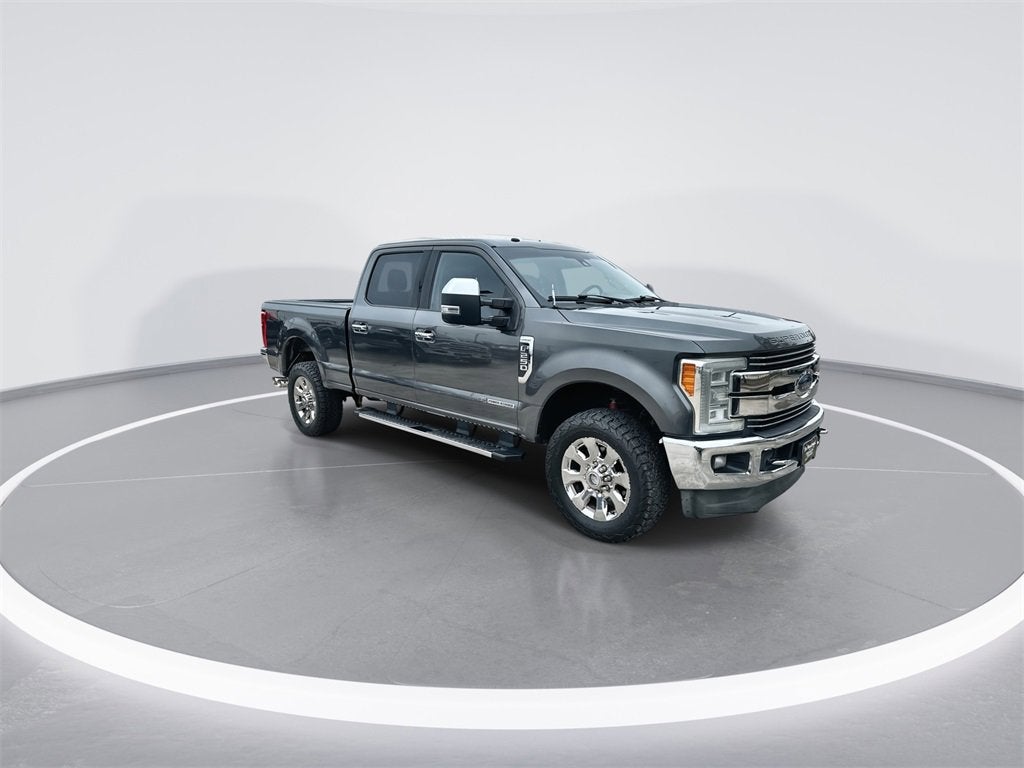 2017 Ford Super Duty F-250 SRW Lariat