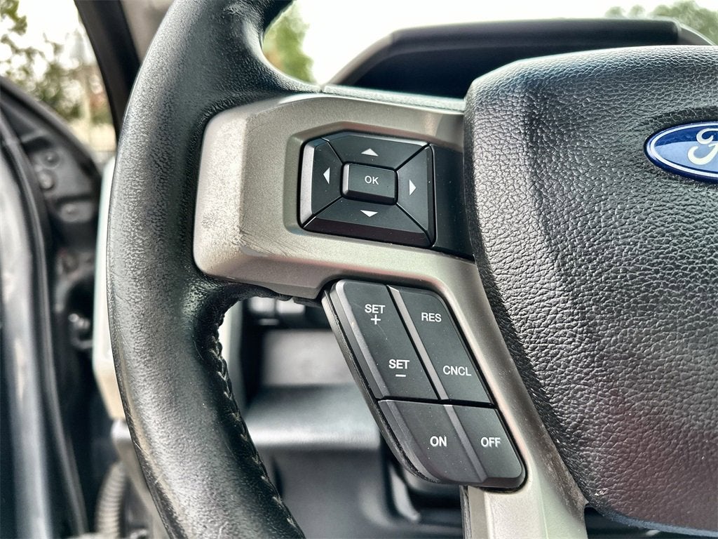 2017 Ford Super Duty F-250 SRW Lariat