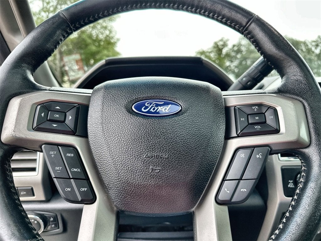 2017 Ford Super Duty F-250 SRW Lariat