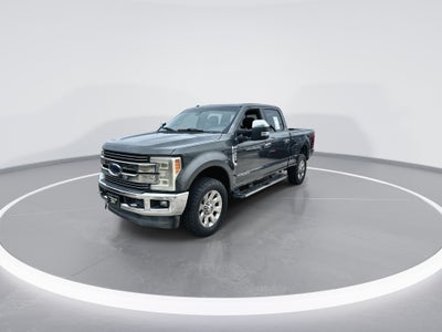 2017 Ford Super Duty F-250 SRW Lariat