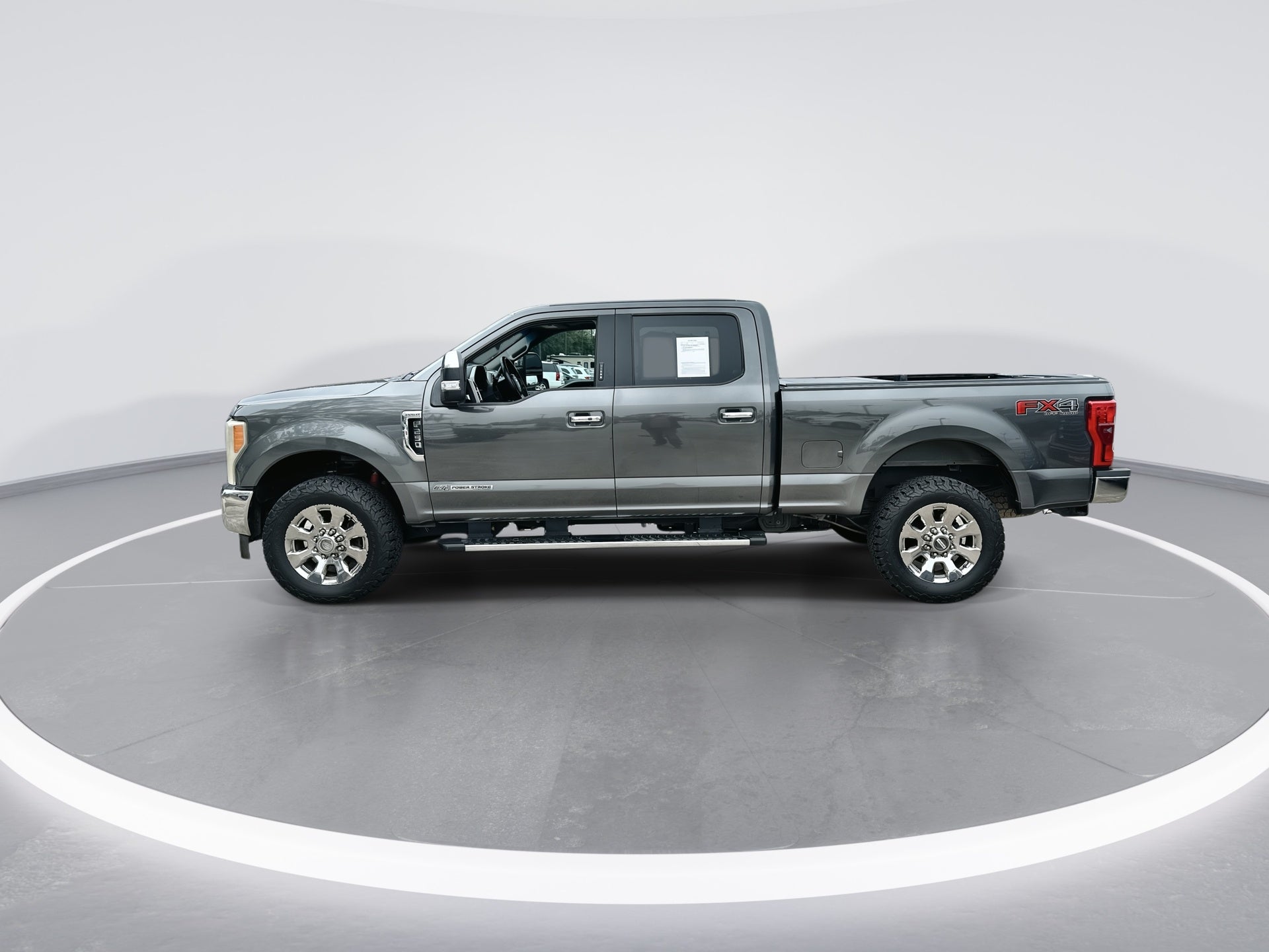 2017 Ford Super Duty F-250 SRW Lariat