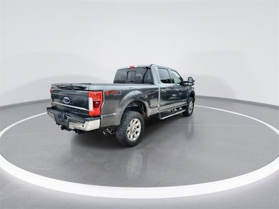 2017 Ford Super Duty F-250 SRW Lariat
