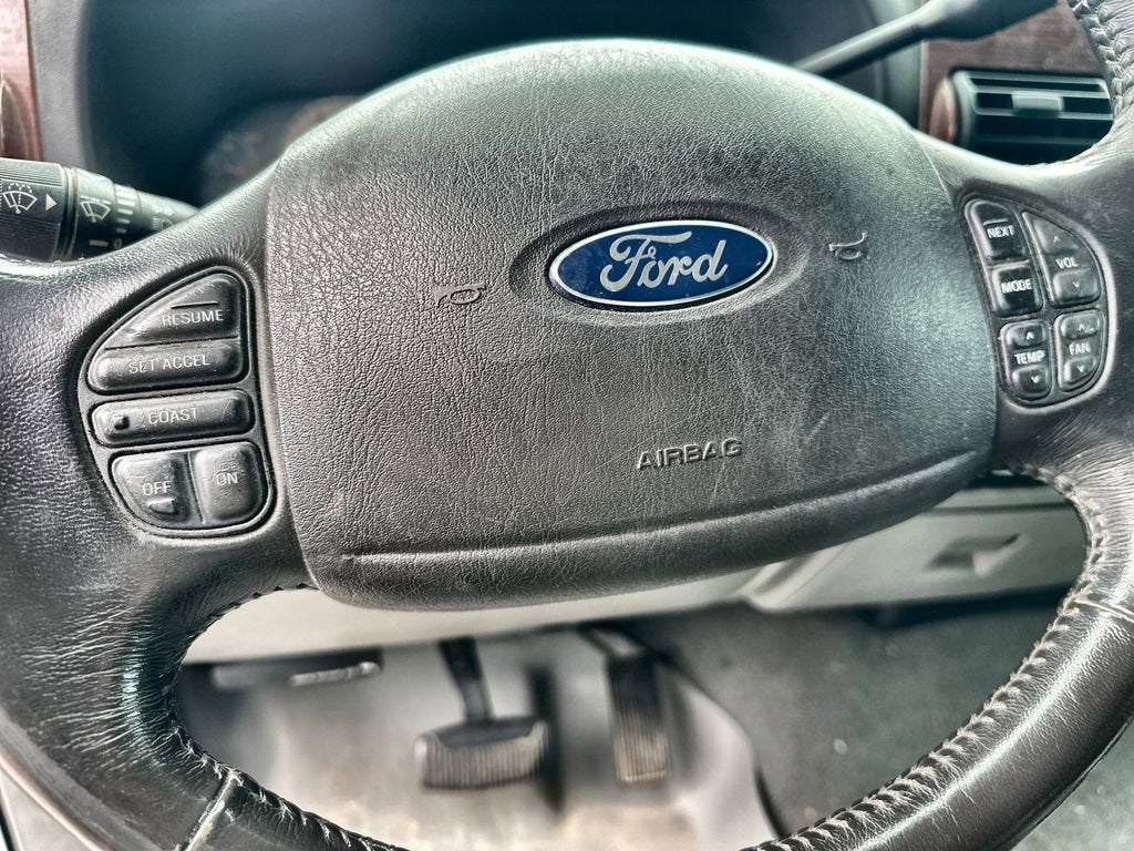 2006 Ford Super Duty F-350 SRW XL