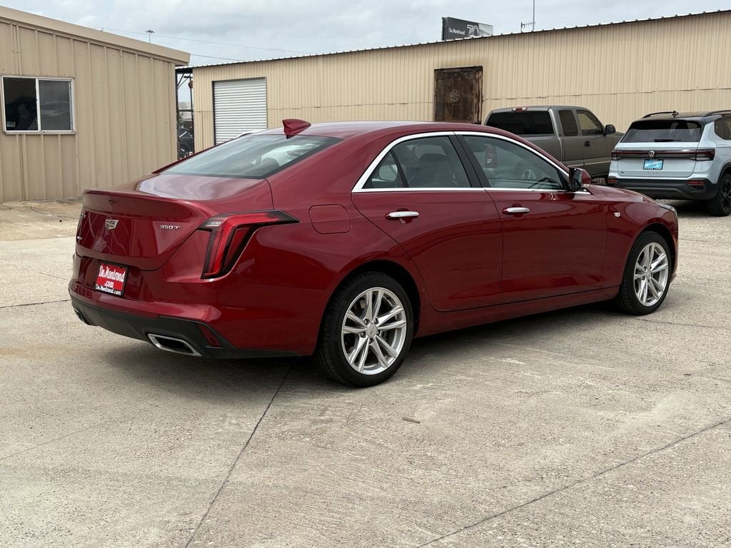 2023 Cadillac CT4 Luxury
