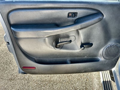 2005 Chevrolet Silverado 2500 HD Work Truck