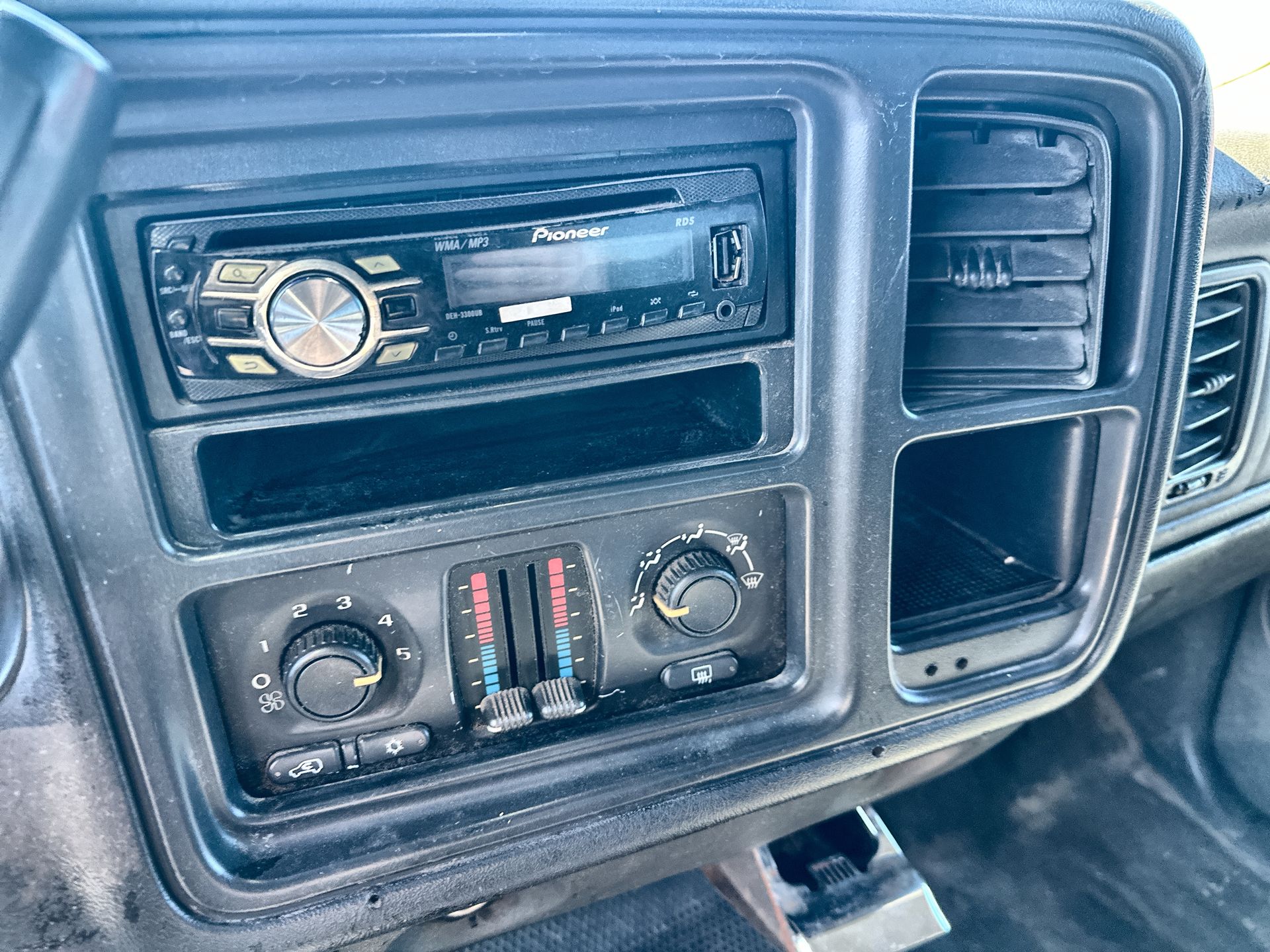 2005 Chevrolet Silverado 2500 HD Work Truck