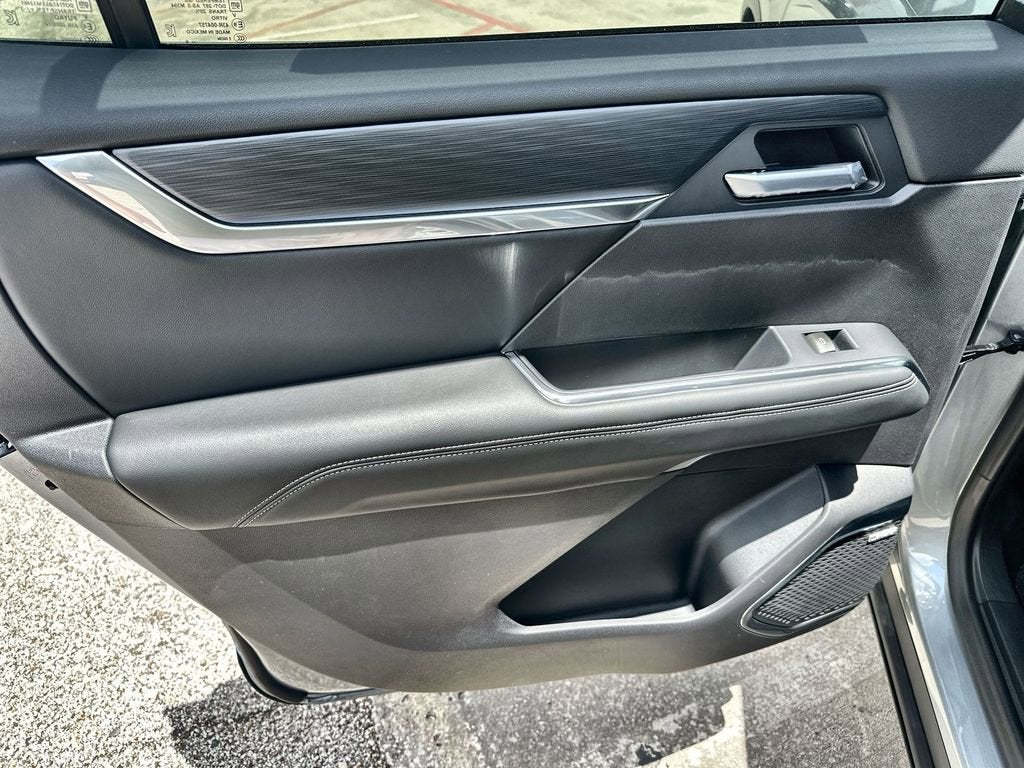 2026 GMC Acadia Elevation - Photo 15