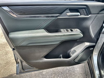 2025 GMC Acadia AT4