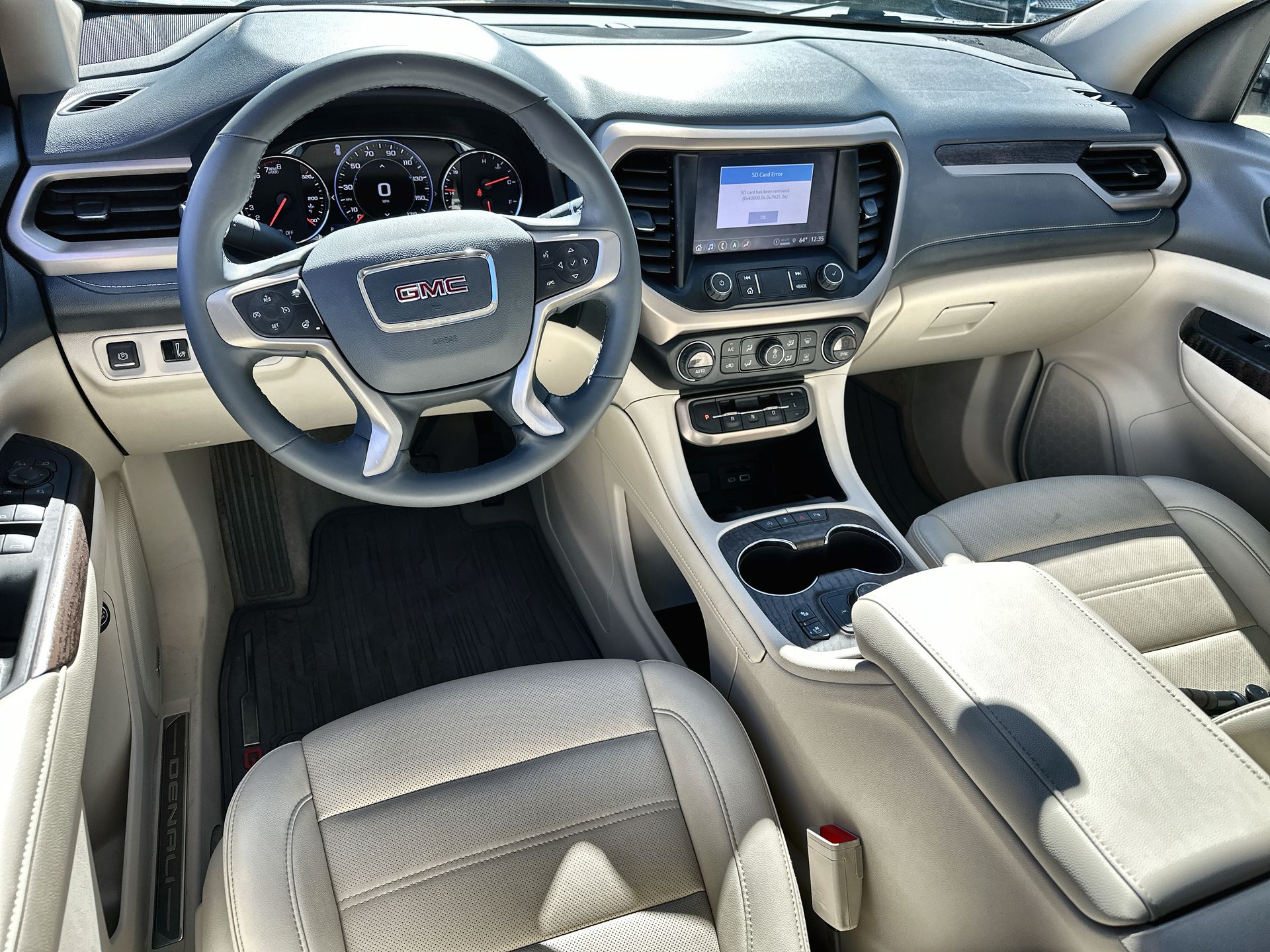 2023 GMC Acadia Denali