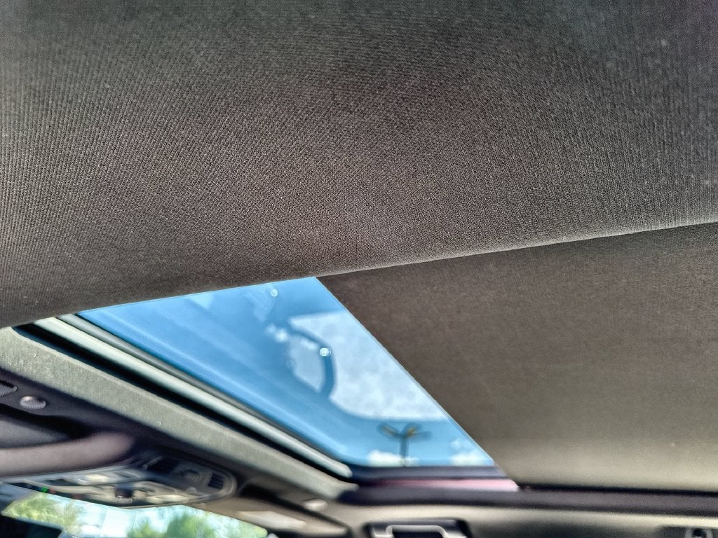 2022 GMC Yukon Denali - Photo 19