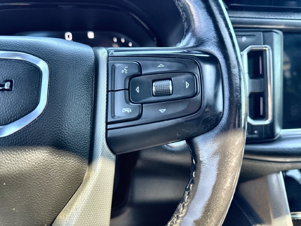 2022 GMC Yukon Denali - Photo 32