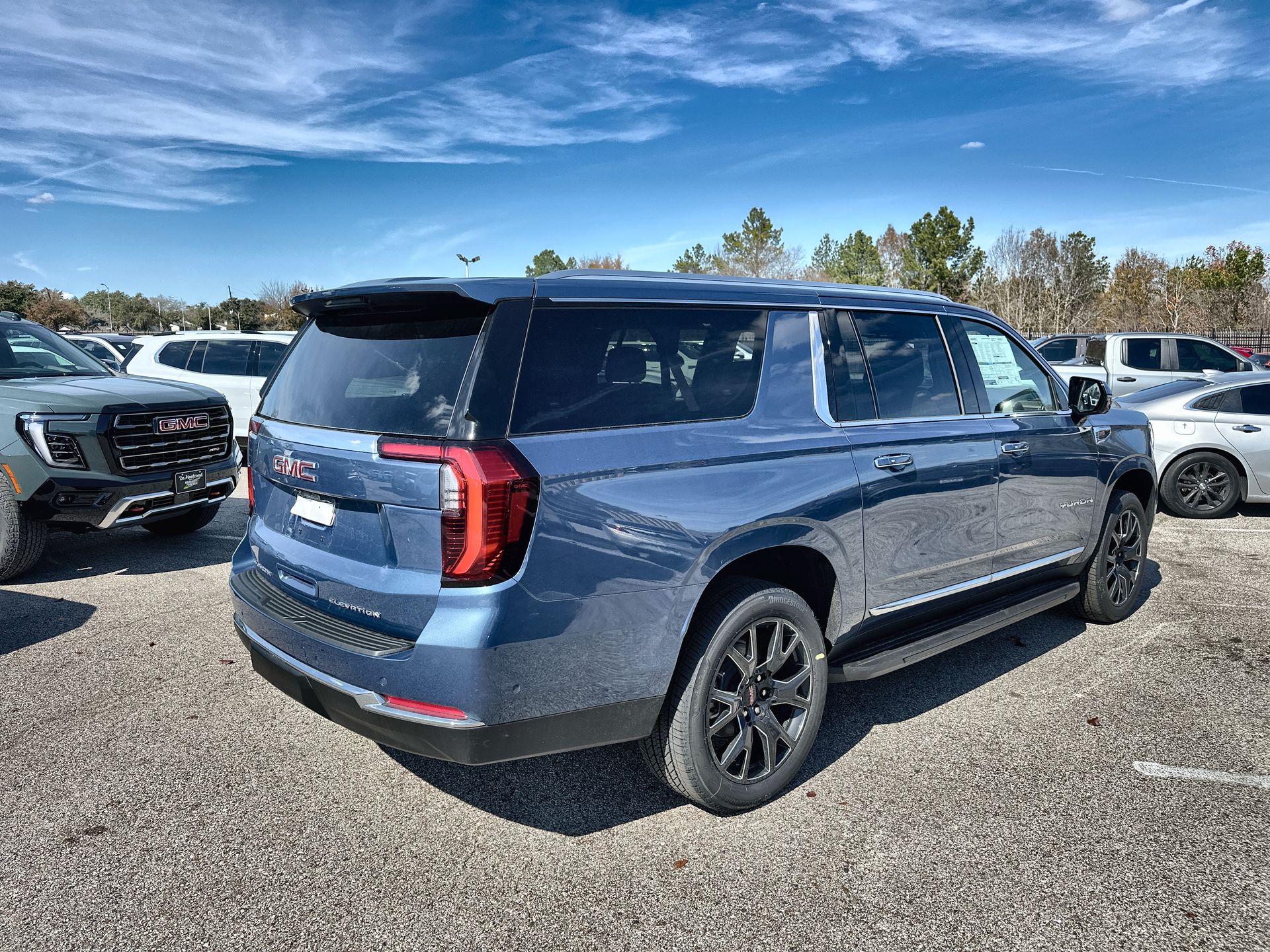 2026 GMC Yukon XL Elevation