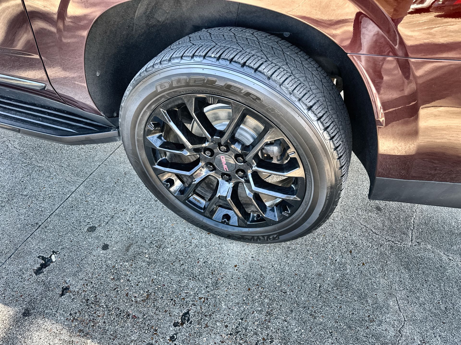 2023 GMC Yukon XL SLT