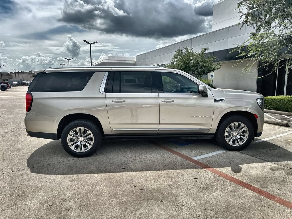 2023 GMC Yukon XL Denali