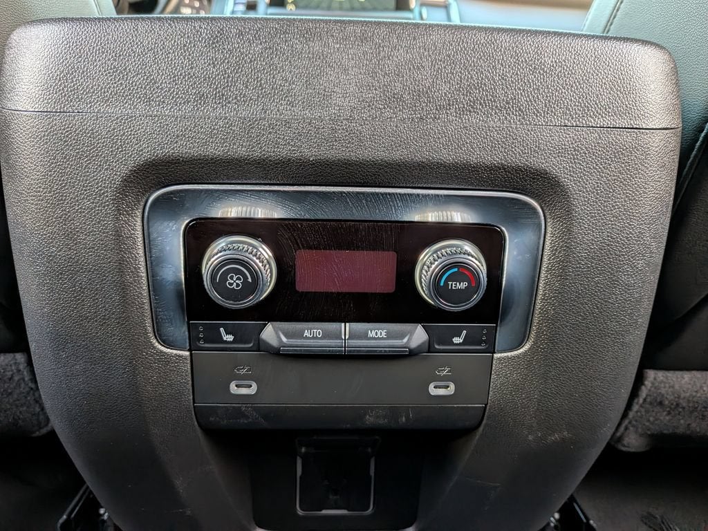 2022 GMC Yukon AT4