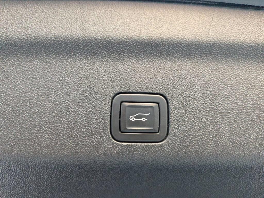 2022 GMC Yukon AT4