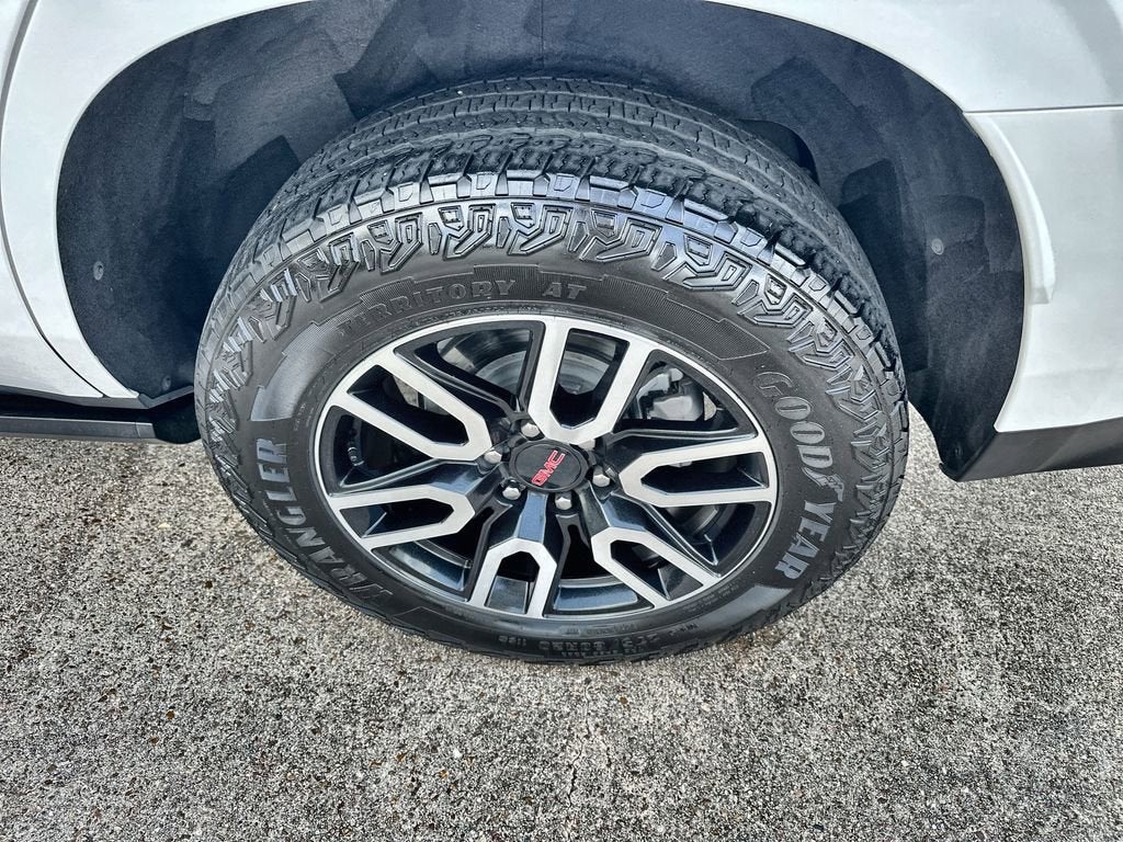 2024 GMC Yukon AT4