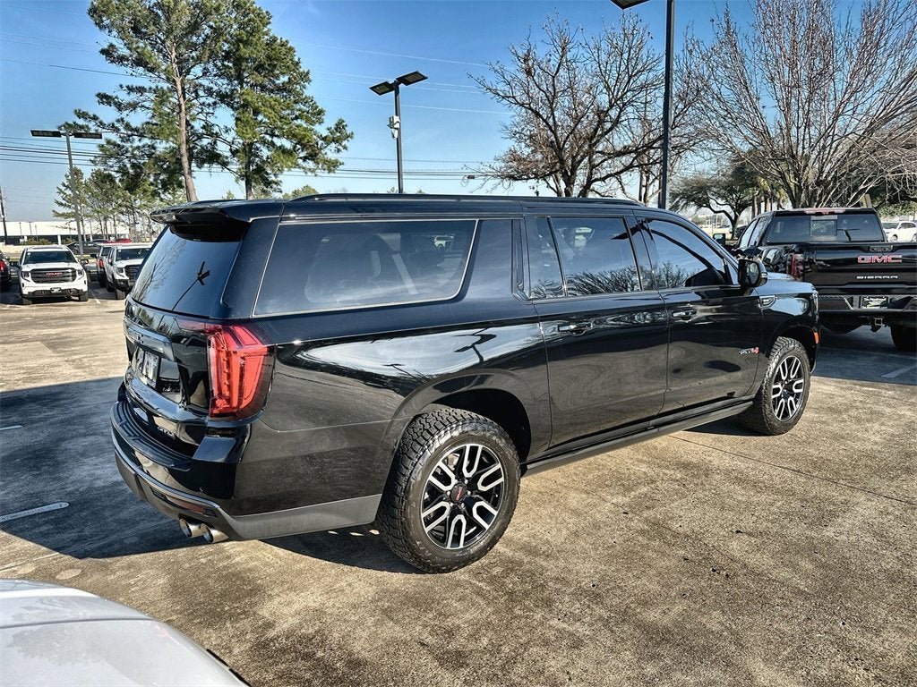 2022 GMC Yukon XL AT4