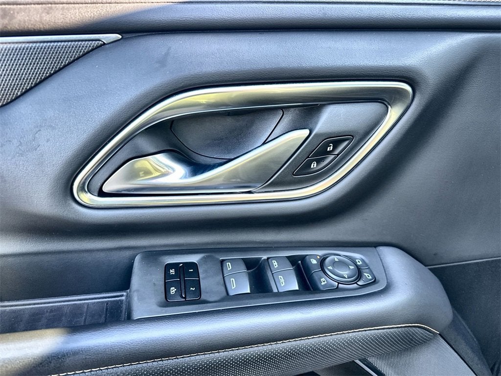 2022 GMC Yukon XL AT4