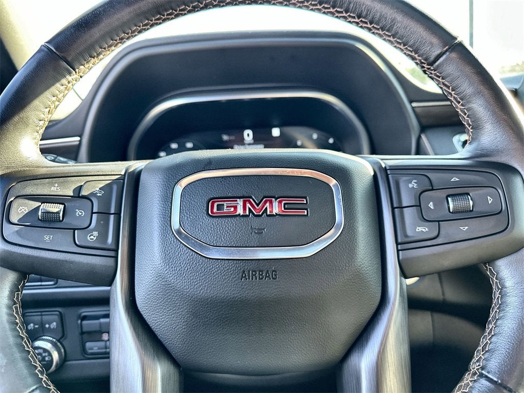 2022 GMC Yukon XL AT4