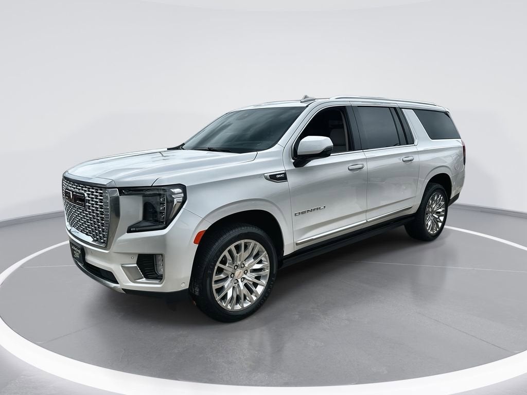 2024 GMC Yukon Denali AWD's photo