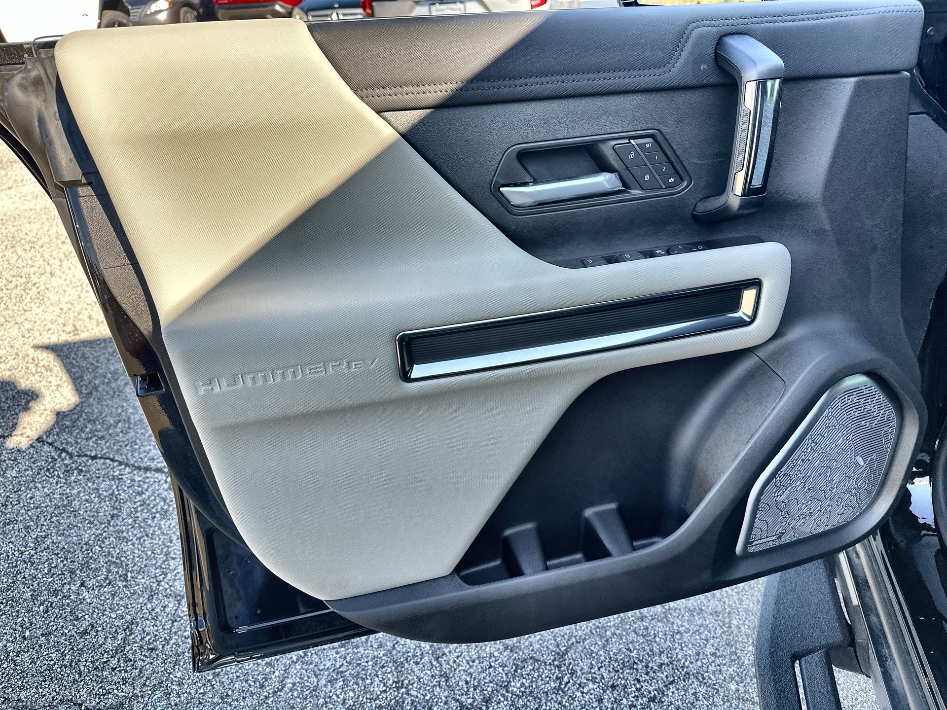 2026 GMC HUMMER EV SUV 2X