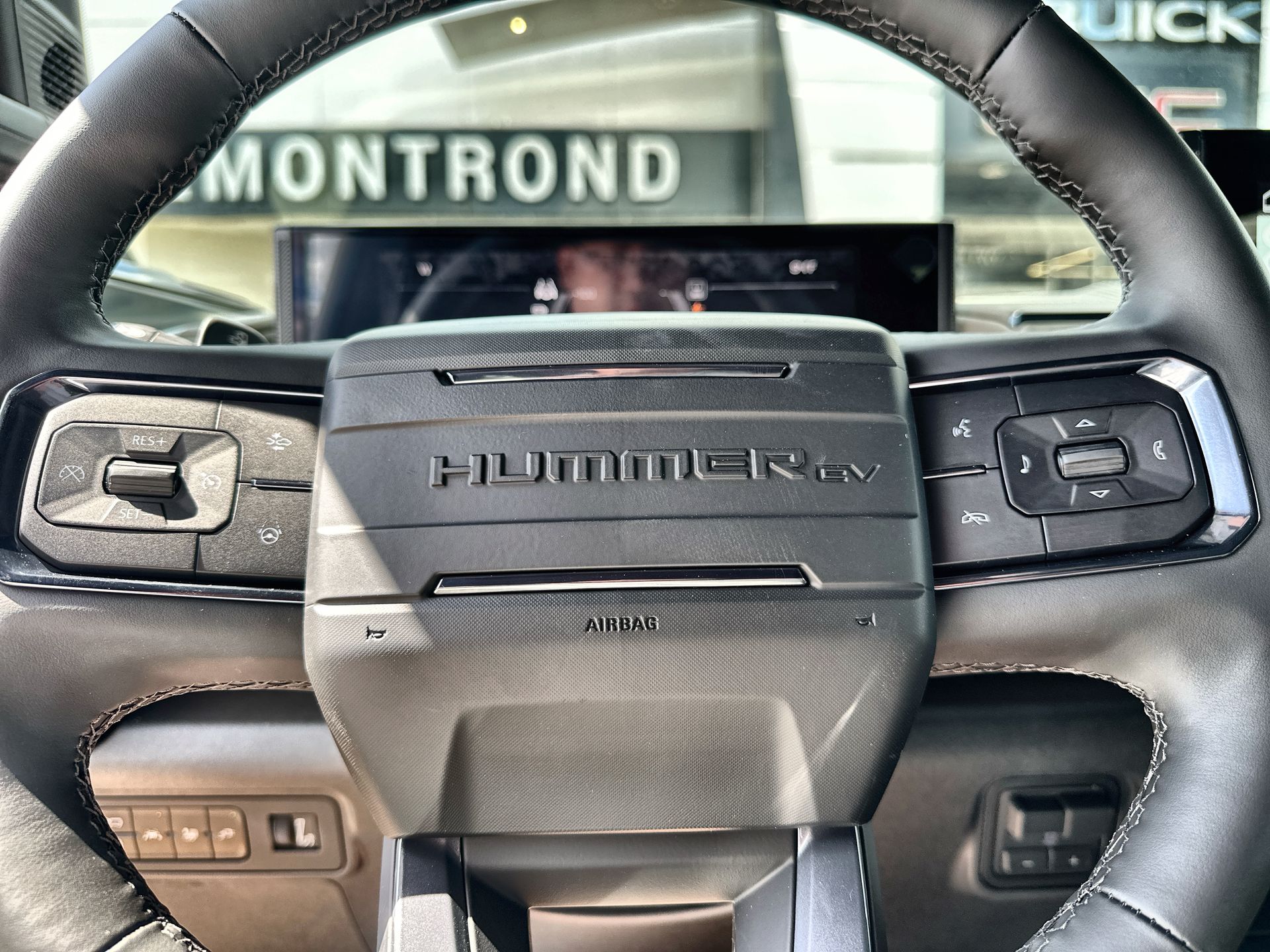 2026 GMC HUMMER EV SUV 2X