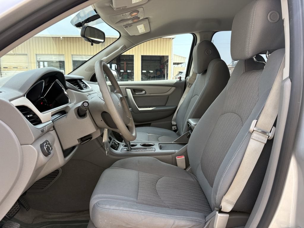 2017 Chevrolet Traverse LS