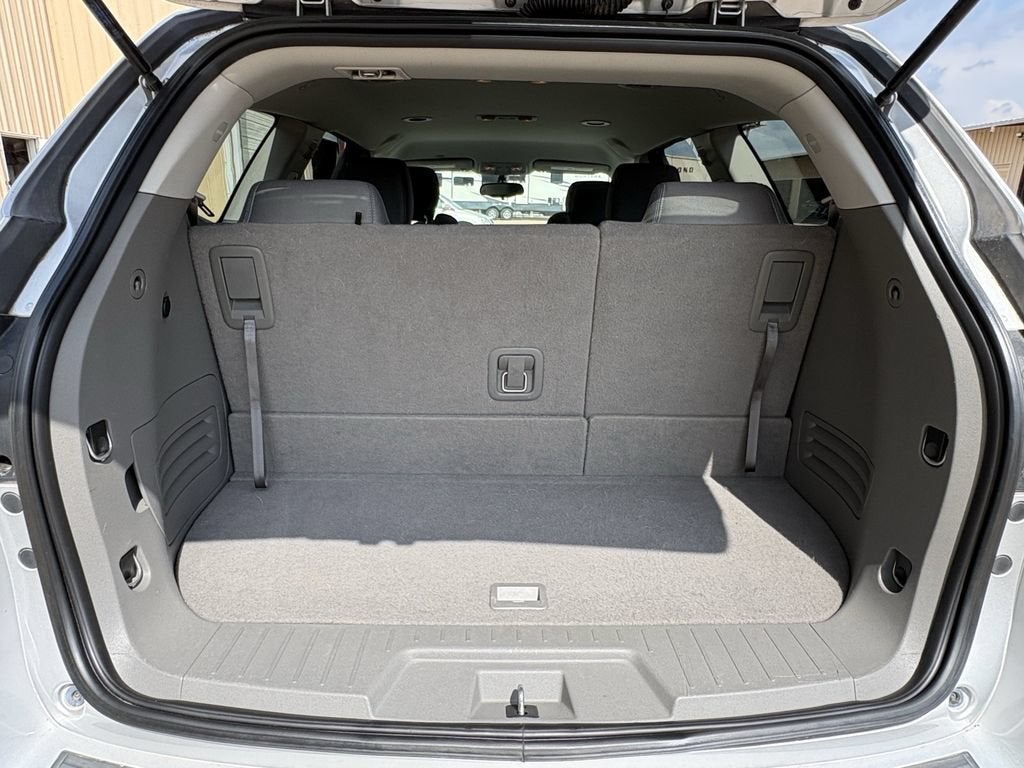 2017 Chevrolet Traverse LS