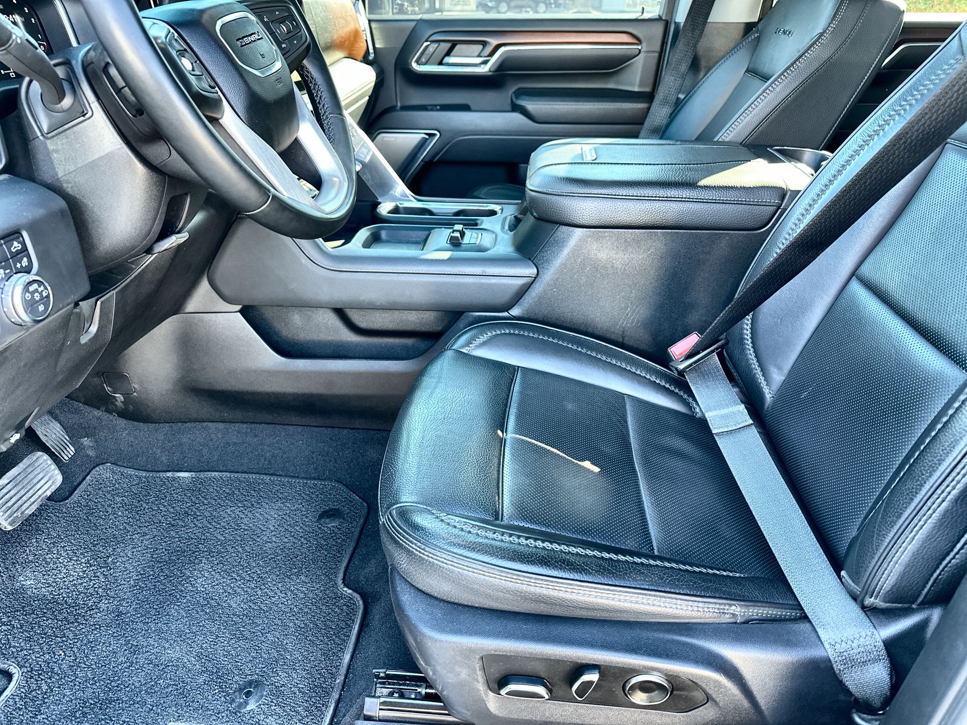 2024 GMC Sierra 2500 HD Denali