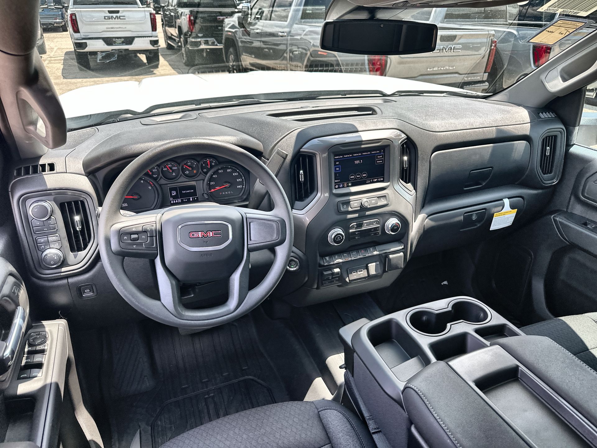 2025 GMC Sierra 2500 HD Pro
