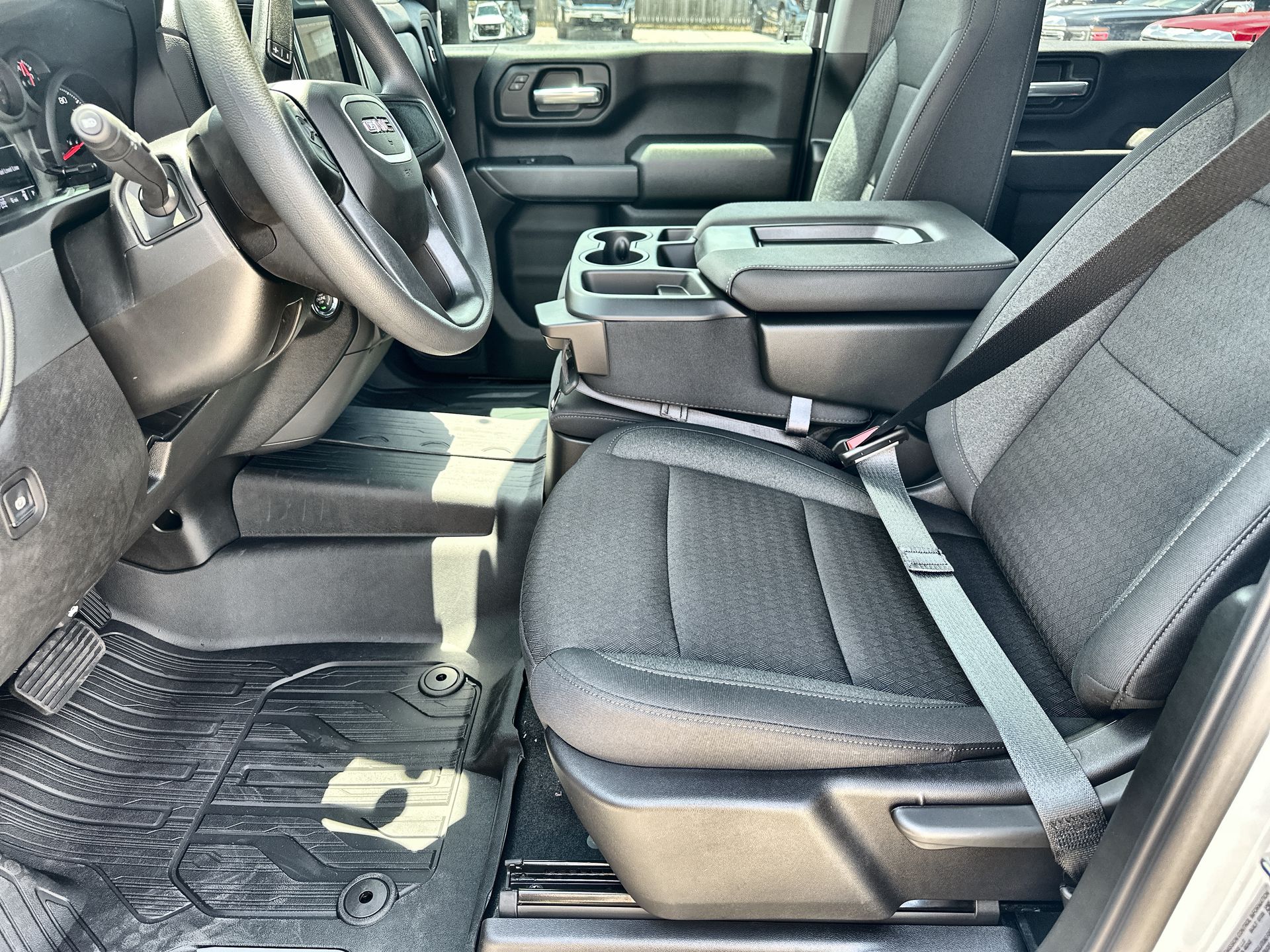 2025 GMC Sierra 2500 HD Pro