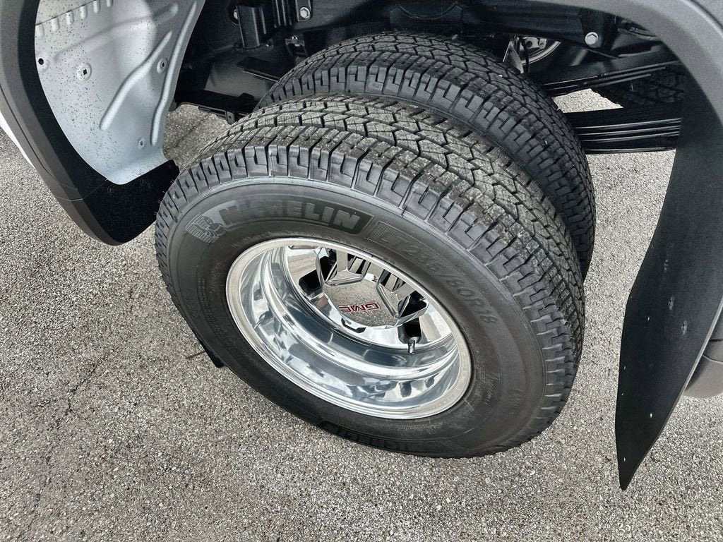 2026 GMC Sierra 3500 HD SLE DRW