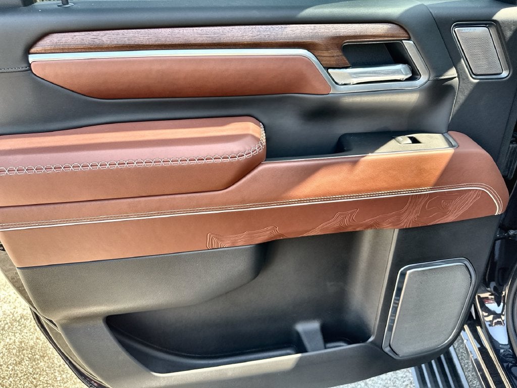 2026 GMC Sierra 2500HD Denali Ultimate - Photo 15
