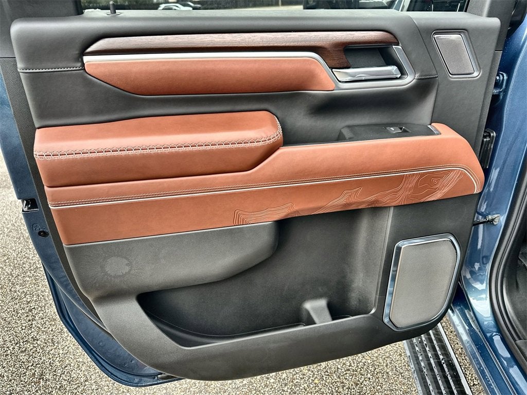 2026 GMC Sierra 3500 HD Denali Ultimate DRW