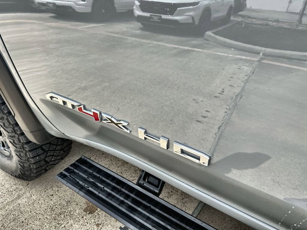 2025 GMC Sierra 2500 HD AT4X