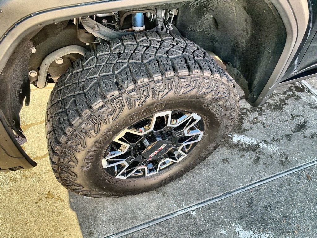 2025 GMC Sierra 2500 HD AT4X