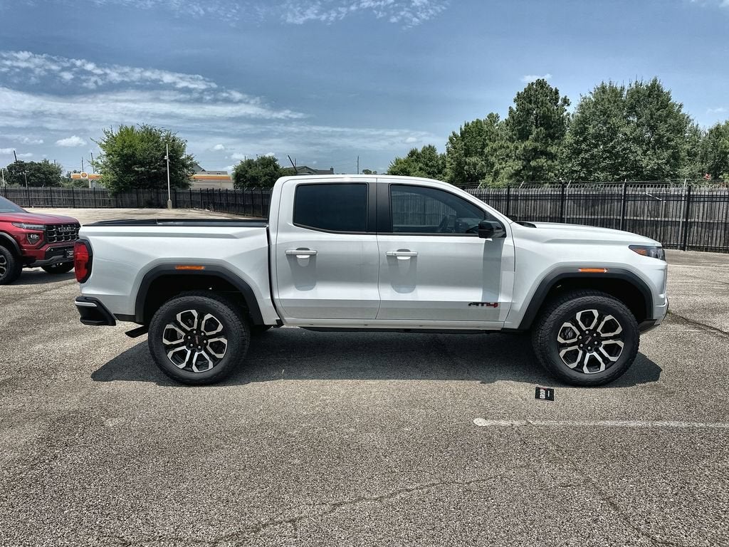2026 GMC Canyon AT4 - Photo 10