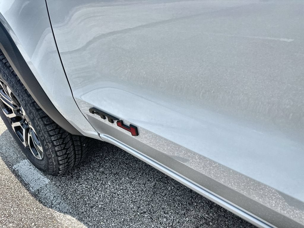 2026 GMC Canyon AT4 - Photo 14