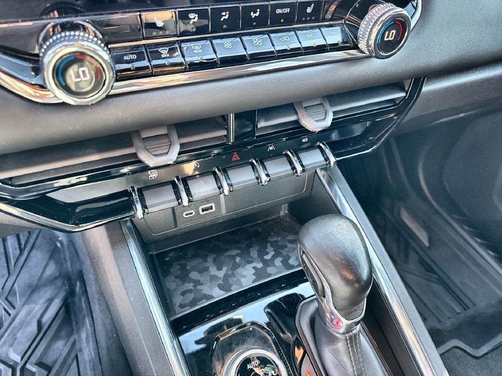 2024 GMC Canyon Elevation