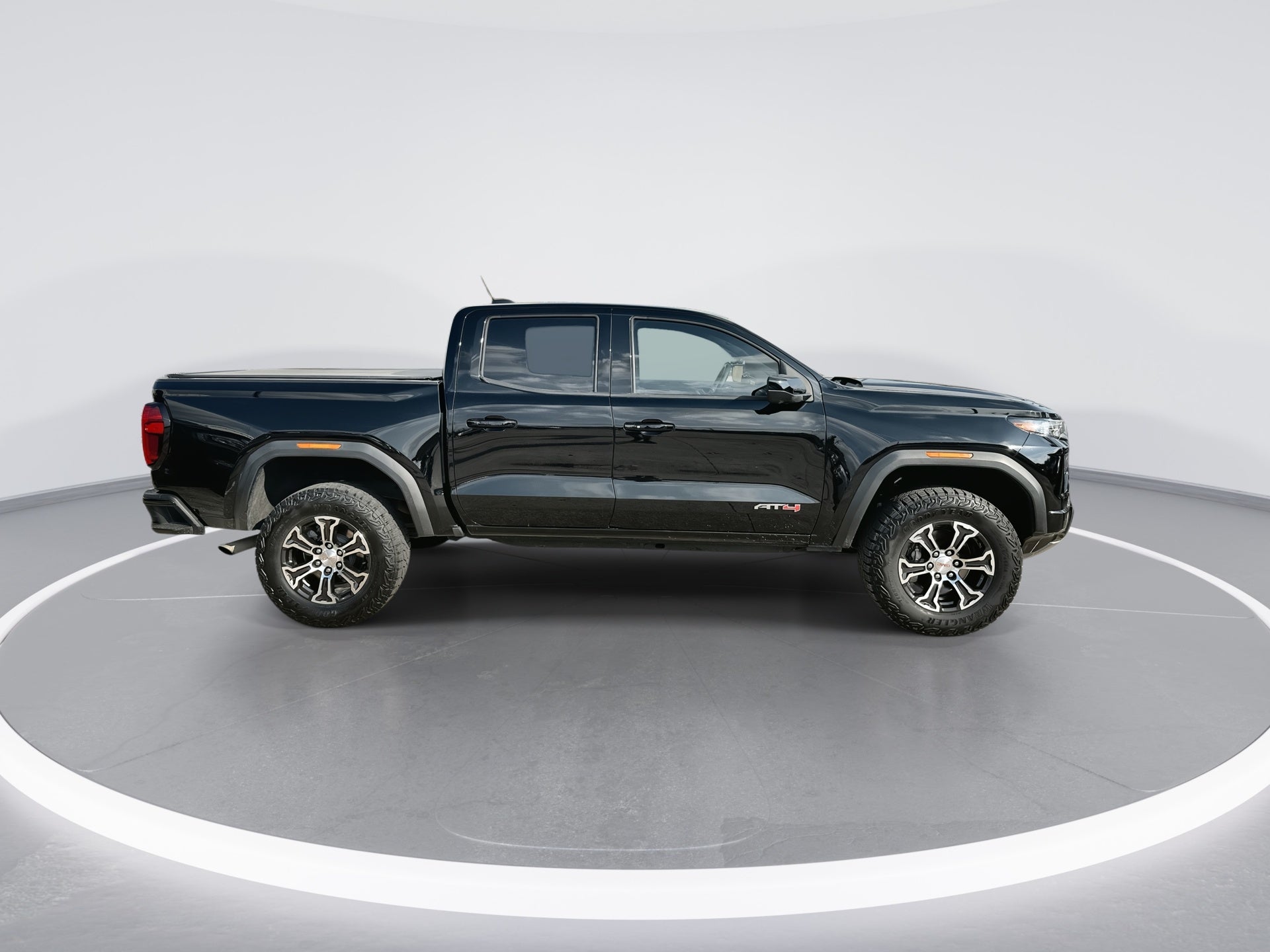 2023 GMC Canyon AT4