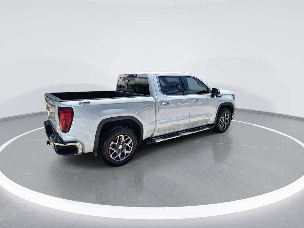 2022 GMC Sierra 1500 SLT - Photo 8