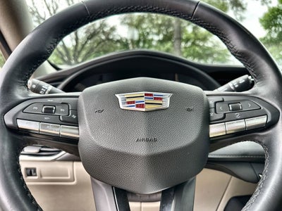 2023 Cadillac XT4 Premium Luxury