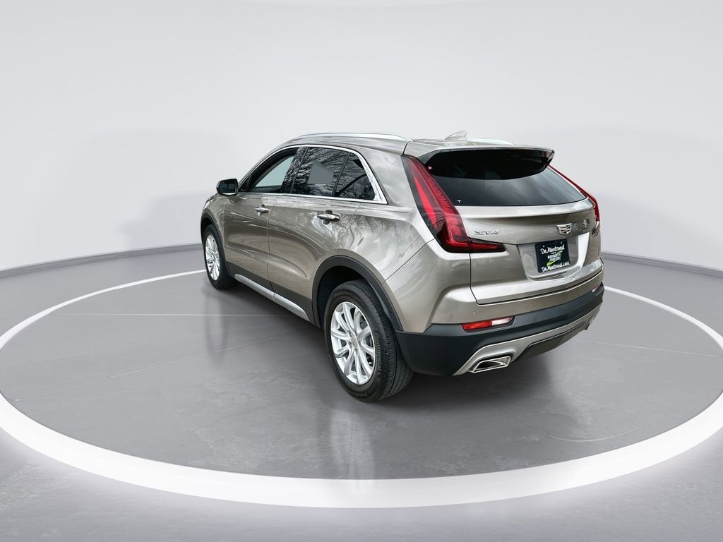 2023 Cadillac XT4 Premium Luxury
